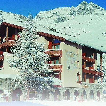 Hotel Poestli Maloja Exteriör bild
