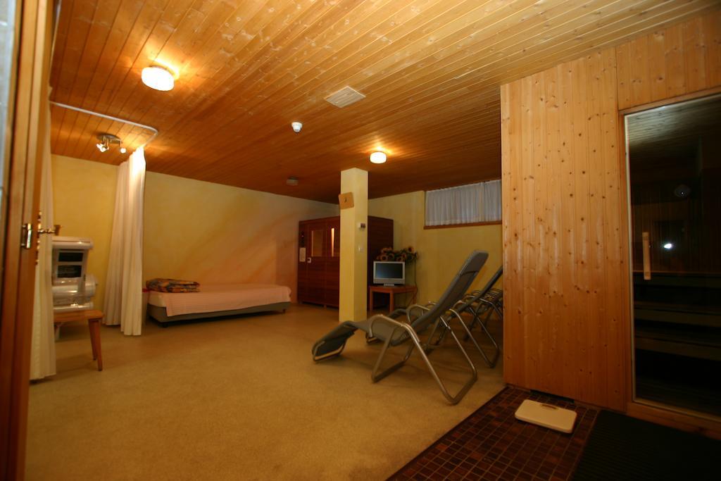 Hotel Poestli Maloja Exteriör bild